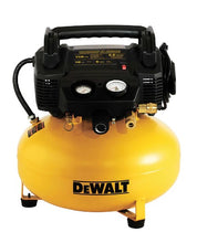 Cargar imagen en el visor de la galería, Compresor 1.5 hp 6 gln con accesorios Dewalt D2002M-WK