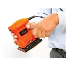 Cargar imagen en el visor de la galería, Lijadora de 1/4" pliego 200 W Black+Decker BS200-B3