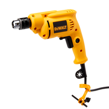 Cargar imagen en el visor de la galería, Taladro 3/8 Rotación 2.500 rpm 600 (5.4amp) Mandril llave DWD014K